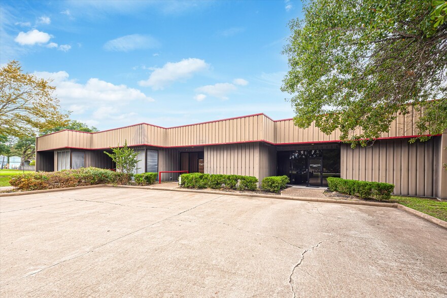 14350 Cypress North Houston Rd, Cypress, TX for rent - Building Photo - Image 3 of 48