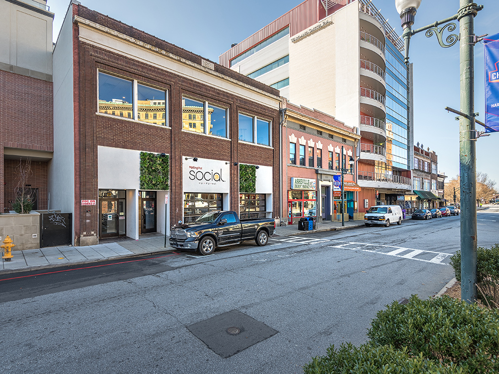 72-74 Patton Ave, Asheville, NC for rent Primary Photo- Image 1 of 7