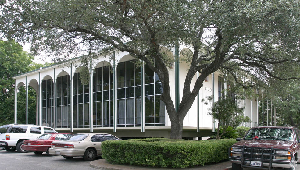 8100 Broadway St, San Antonio, TX for rent - Building Photo - Image 1 of 30