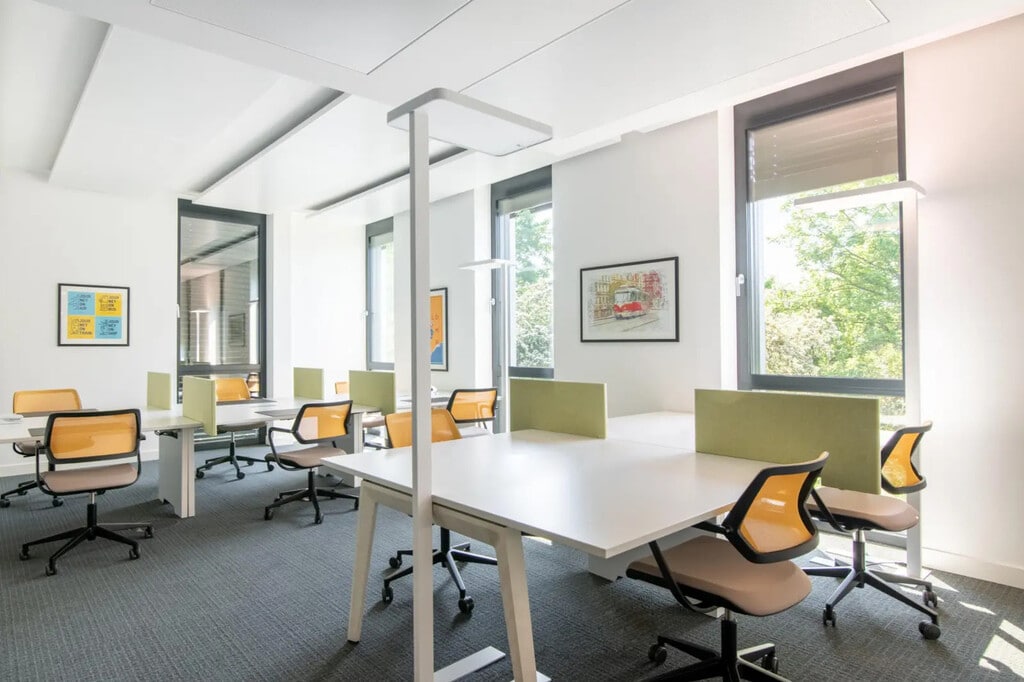 Location Bureaux 10 m² à 575 m² - Photo 1