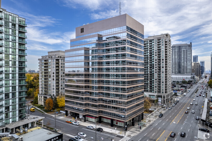 5255 Yonge St, Toronto, ON for rent - Primary Photo - Image 1 of 5