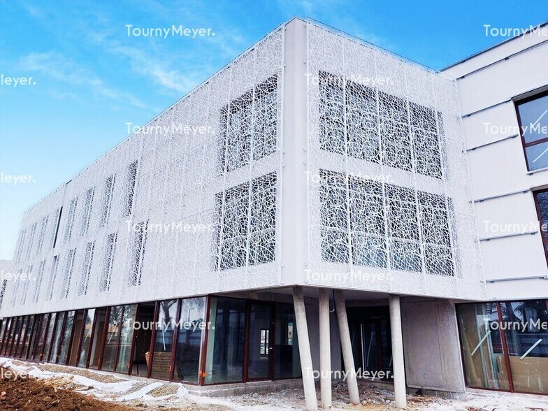 226 Avenue Des Pyrénées, Muret for sale - Building Photo - Image 1 of 8