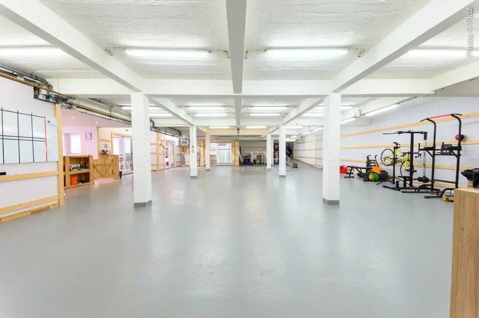 Vente Entrepôt 850 m² - Photo 1