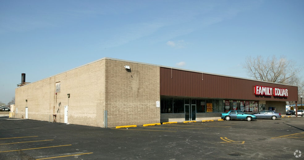 3704 Sheffield Ave, Hammond, IN for sale - Building Photo - Image 2 of 11