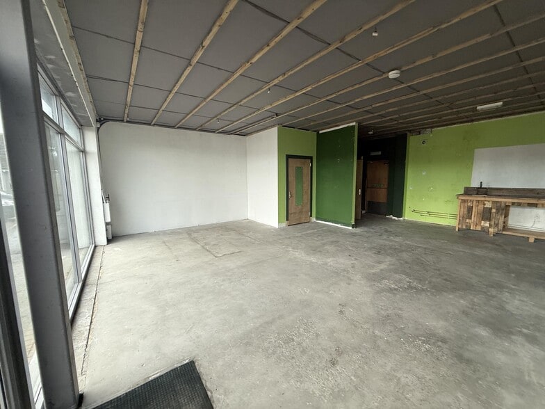 1-7 Granish Way, Aviemore to rent - Building Photo - Image 2 of 3