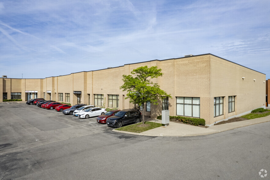 4060 Ridgeway Dr, Mississauga, ON for rent - Primary Photo - Image 1 of 4