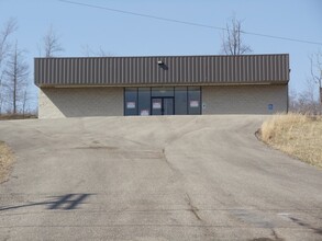 4857 State Route 93, Oak Hill, OH for rent Building Photo- Image 1 of 12