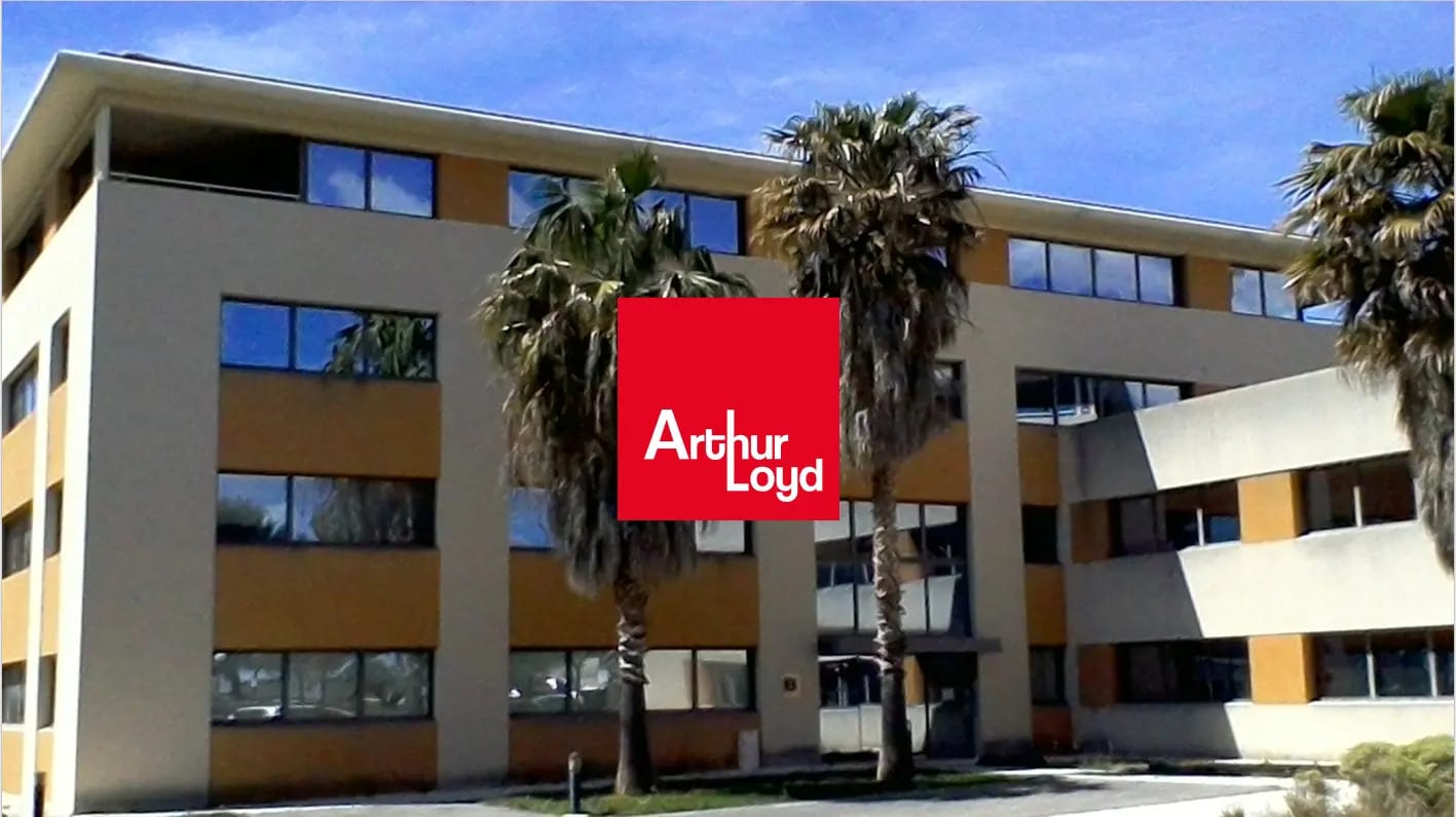 515 Avenue De La Tramontane, La Ciotat for sale Building Photo- Image 1 of 6