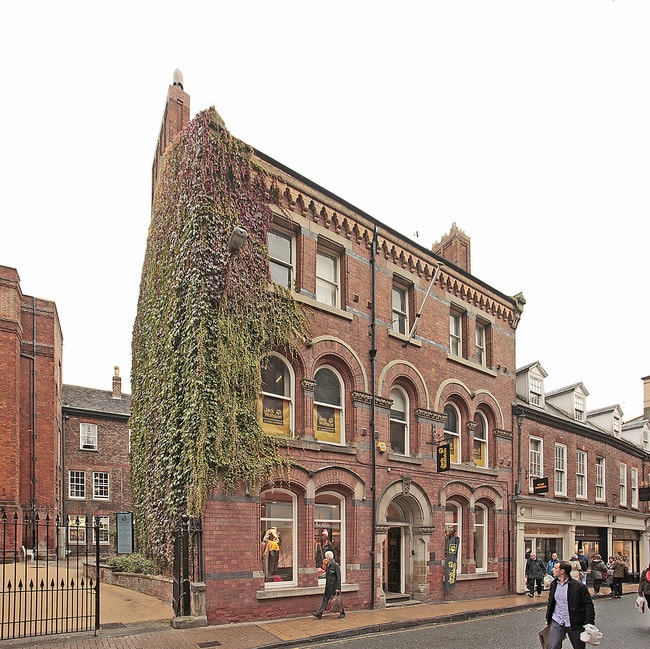 More details for 11 Lendal, York - Retail to Rent