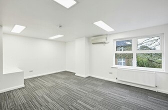 41 Ramshill, Petersfield to rent Interior Photo- Image 2 of 4