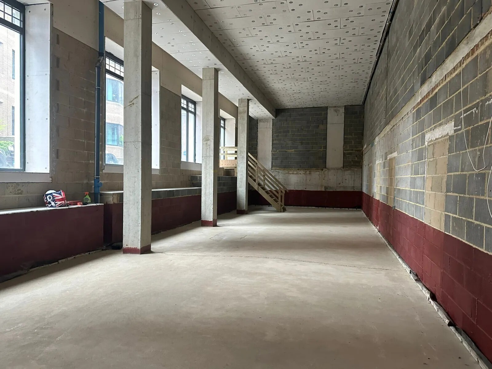 22-42 Gordon St, Luton to rent Building Photo- Image 1 of 4