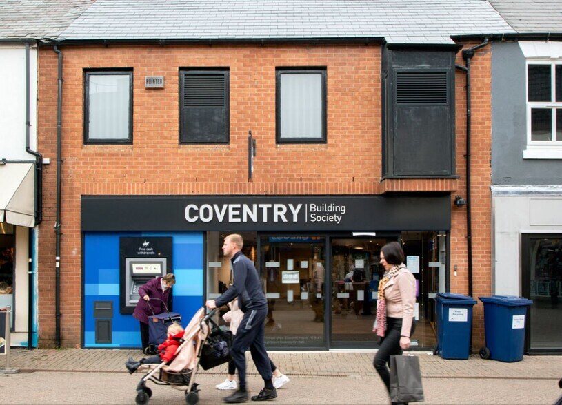 79 Queens Rd, Nuneaton, CV11 5JL UK