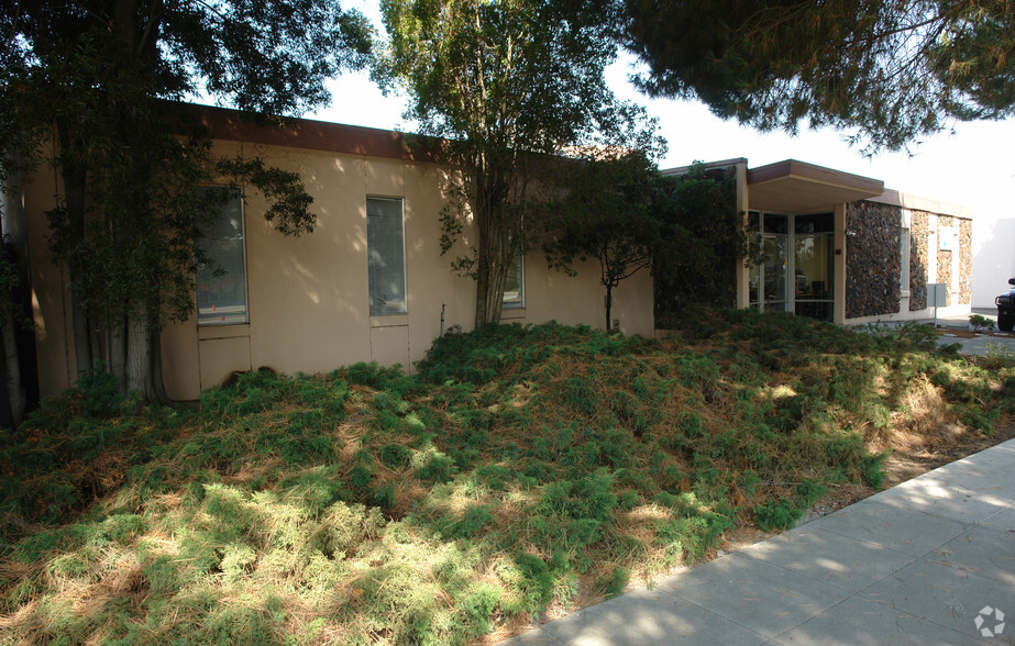 795 San Antonio Rd, Palo Alto, CA for rent - Building Photo - Image 1 of 3