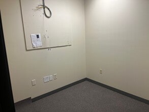 7567 Amador Valley Blvd, Dublin, CA to rent Interior Photo- Image 2 of 5