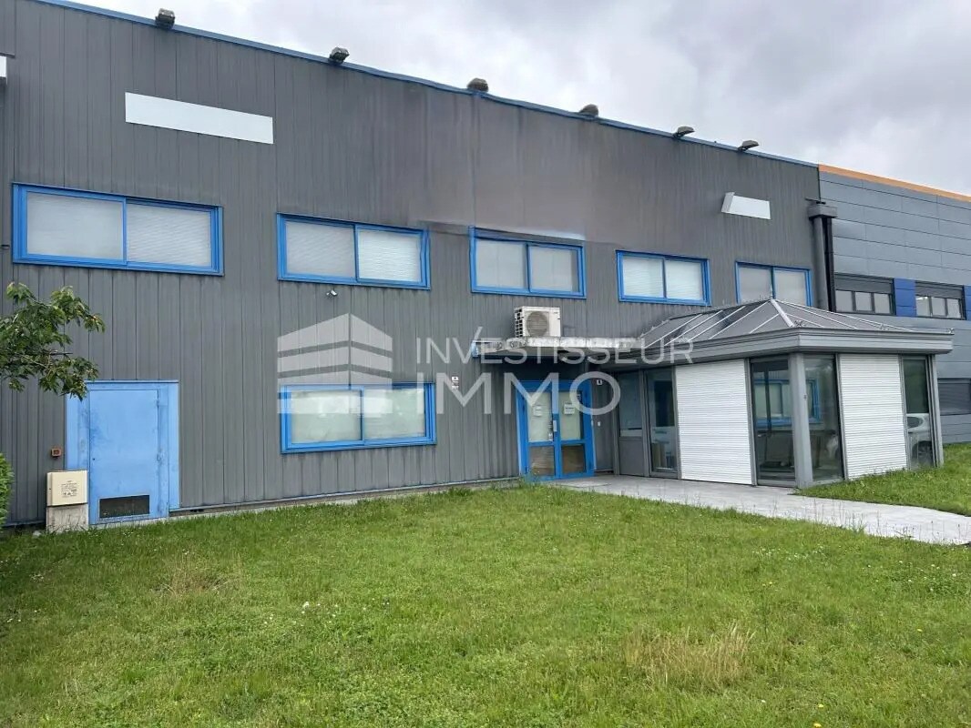 Light Industrial in SAINT-OUEN-L'AUMONE for sale Building Photo- Image 1 of 5