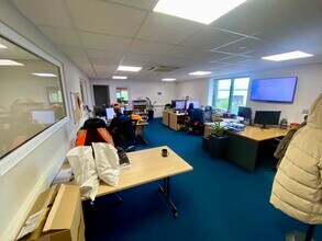 Deanfield Dr, Clitheroe to rent Interior Photo- Image 2 of 4