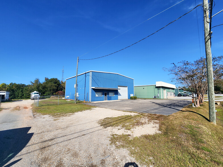 3734 Halls Mill Rd, Mobile, AL for rent - Building Photo - Image 1 of 8