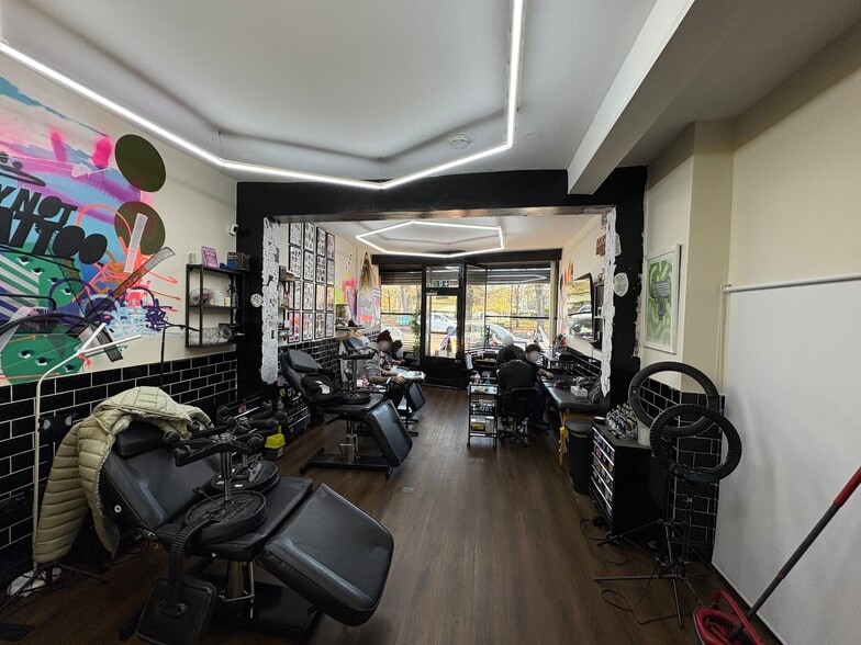 21 Ditchling Rd, Brighton to rent - Building Photo - Image 2 of 5