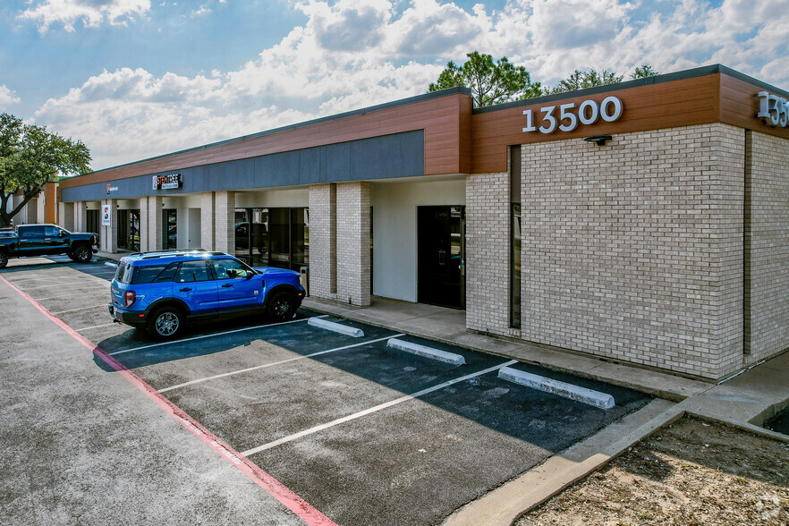 13500 Midway Rd, Farmers Branch, TX for rent - Building Photo - Image 2 of 20