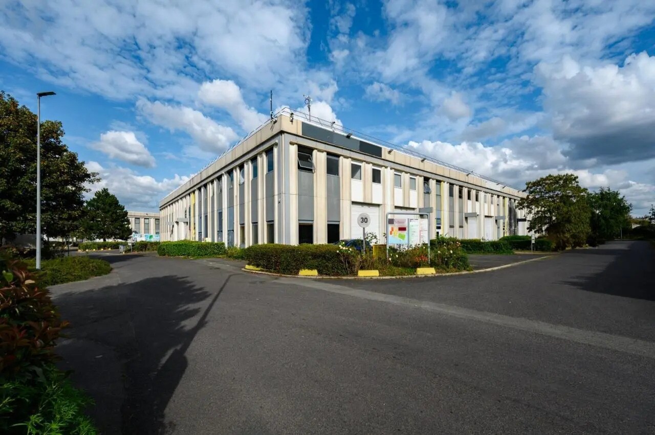 Light Industrial in Gennevilliers to rent Building Photo- Image 1 of 11
