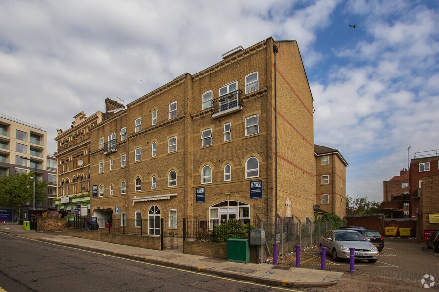 54 Camberwell Grn, London for sale - Primary Photo - Image 1 of 1