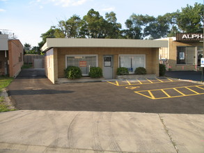 696 W Lake St, Addison, IL for sale Primary Photo- Image 1 of 1