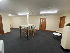 Fox Rd, Framingham Pigot to rent Interior Photo- Image 2 of 4