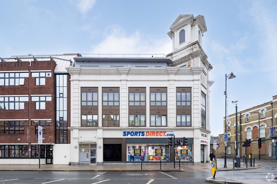 638A High Rd, London for sale - Primary Photo - Image 1 of 9