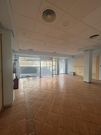 More details for Calle Arcos de la Frontera, 1, Córdoba - Retail to Rent