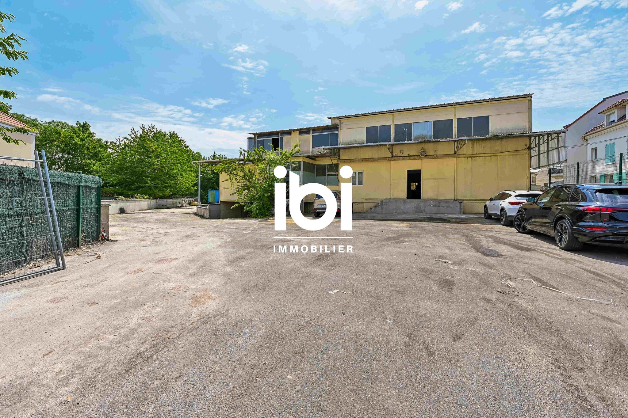 Light Industrial in Garges-lès-Gonesse for sale Building Photo- Image 1 of 22