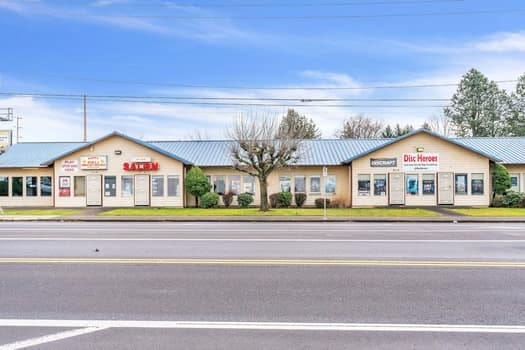 Centennial Plaza portfolio of 4 properties for sale on LoopNet.co.uk Primary Photo- Image 1 of 4