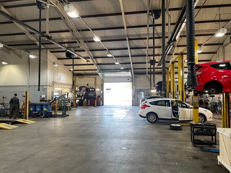 Crown Quay Ln, Sittingbourne for sale - Interior Photo - Image 3 of 7