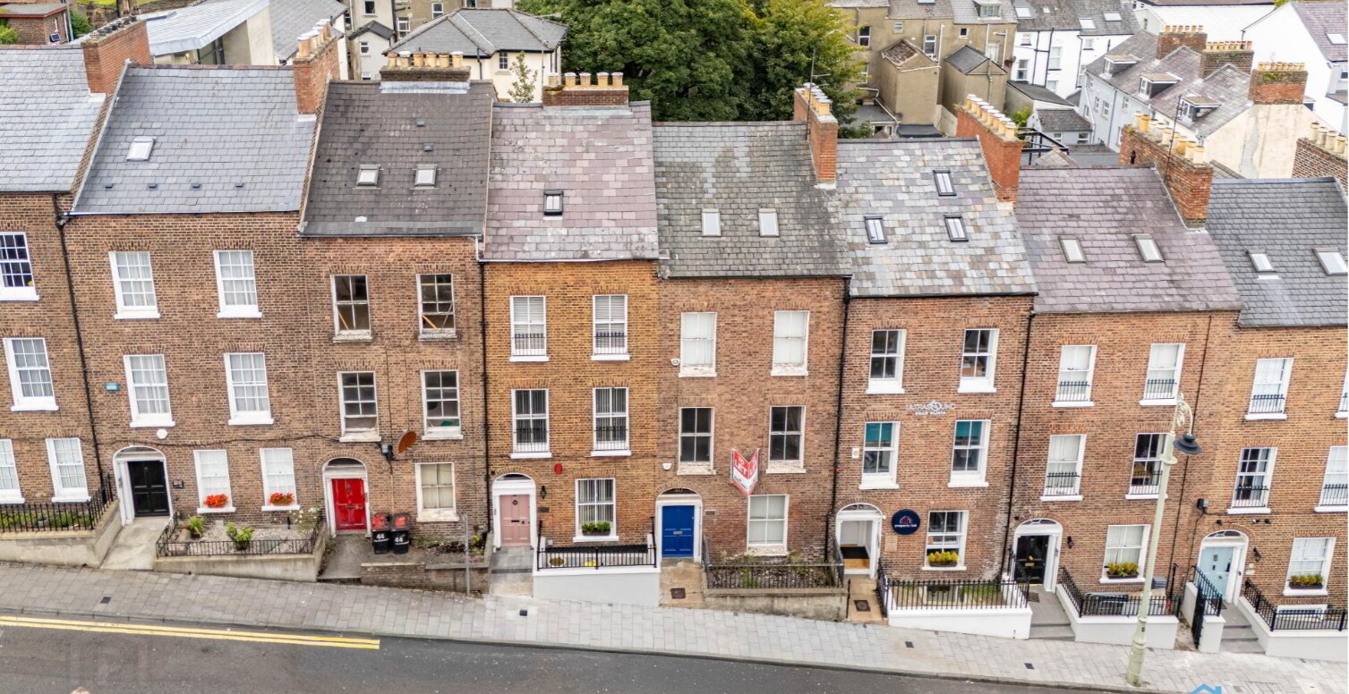 42 Clarendon St, Londonderry to rent Primary Photo- Image 1 of 2