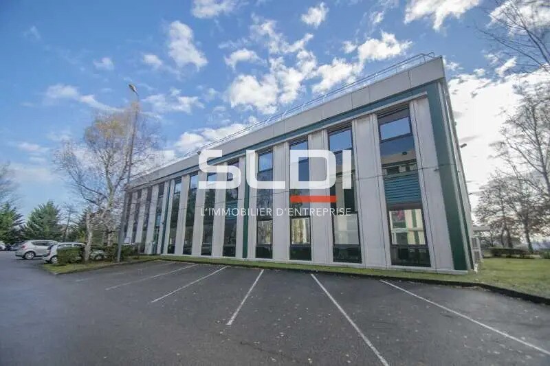 Rue Des Vergers, Limonest to rent Building Photo- Image 1 of 13