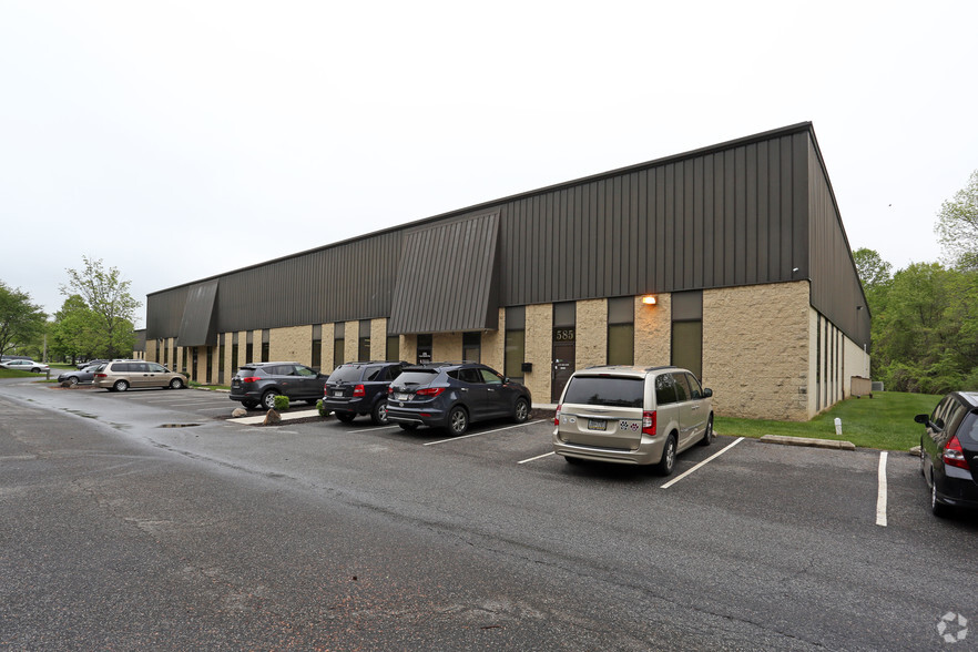 500 Turner Industrial Way, Aston, PA for rent - Building Photo - Image 2 of 5