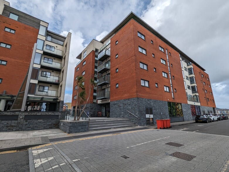 Trawler Rd, Swansea for rent - Primary Photo - Image 1 of 4