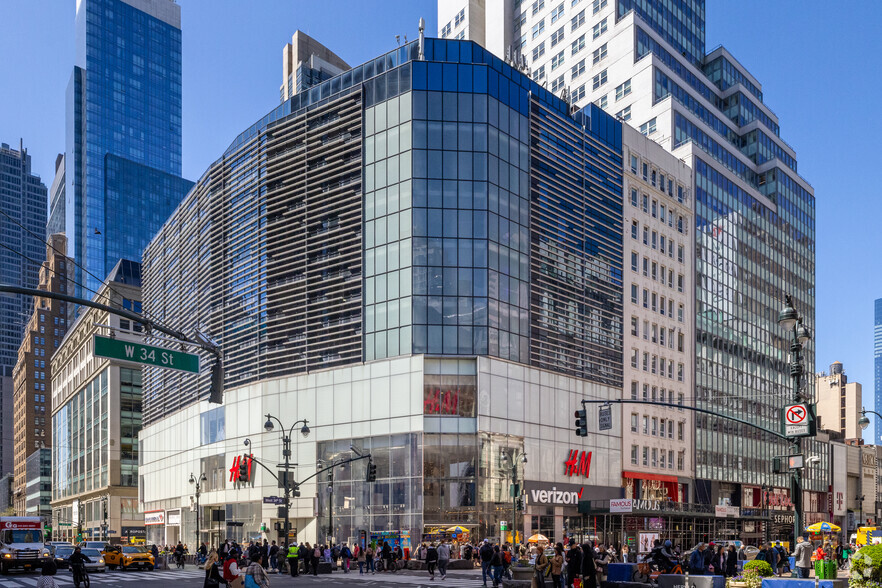 1 Herald Sq, New York, NY for rent - Building Photo - Image 1 of 6