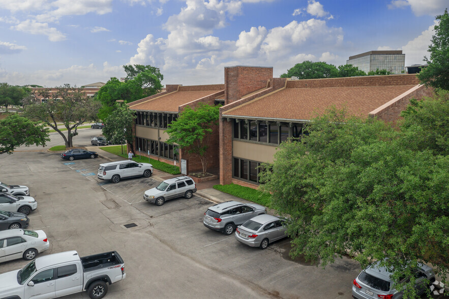 6800 Park Ten Blvd, San Antonio, TX for rent - Building Photo - Image 1 of 25