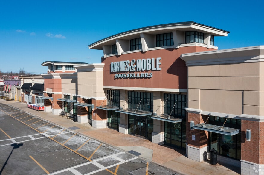 4000 Jericho Tpke, East Northport, NY 11731 UK