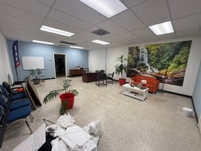 6600-6924 Antoine Dr, Houston, TX to rent Interior Photo- Image 2 of 6