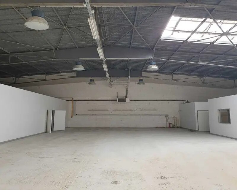 Light Industrial in Toulouse to rent Interior Photo- Image 1 of 7