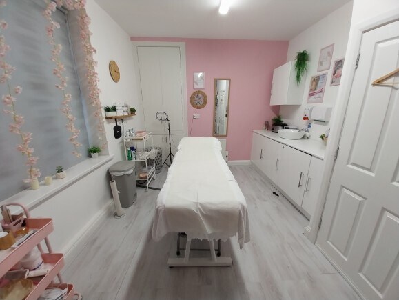 44-52 Town St, Pudsey for sale - Interior Photo - Image 3 of 4