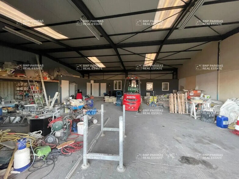 Office in Bordeaux to rent - Interior Photo - Image 2 of 8