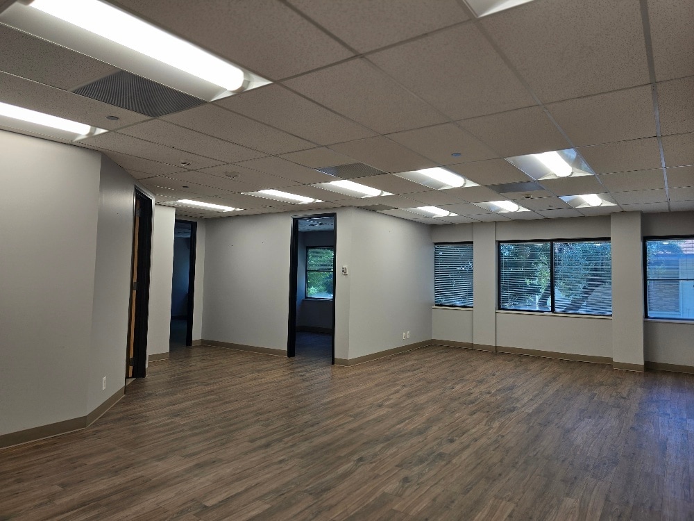 12136 W Bayaud Ave, Lakewood, CO to rent Interior Photo- Image 1 of 5