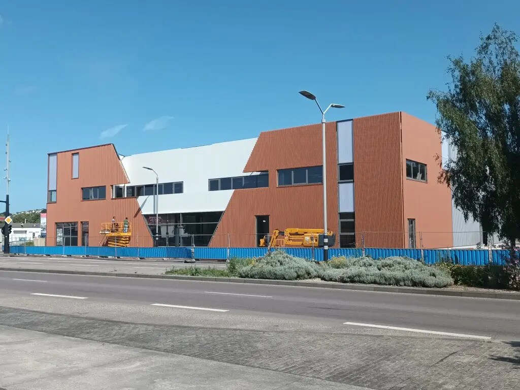 Light Industrial in Le Havre for sale Building Photo- Image 1 of 11