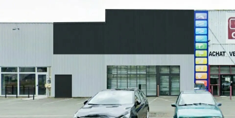 Retail in Angers for sale - Building Photo - Image 2 of 4