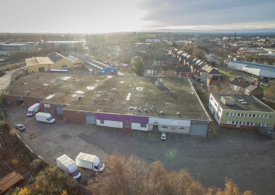 Eastmount Rd, Darlington to rent Primary Photo- Image 1 of 3