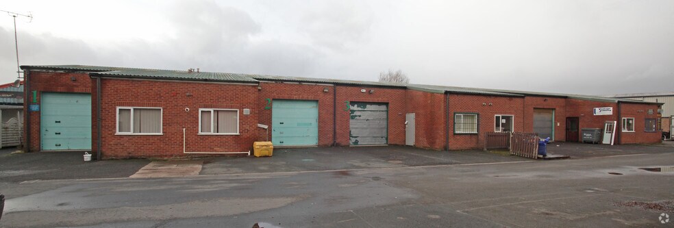 Western Clos, Leominster to rent - Building Photo - Image 3 of 5