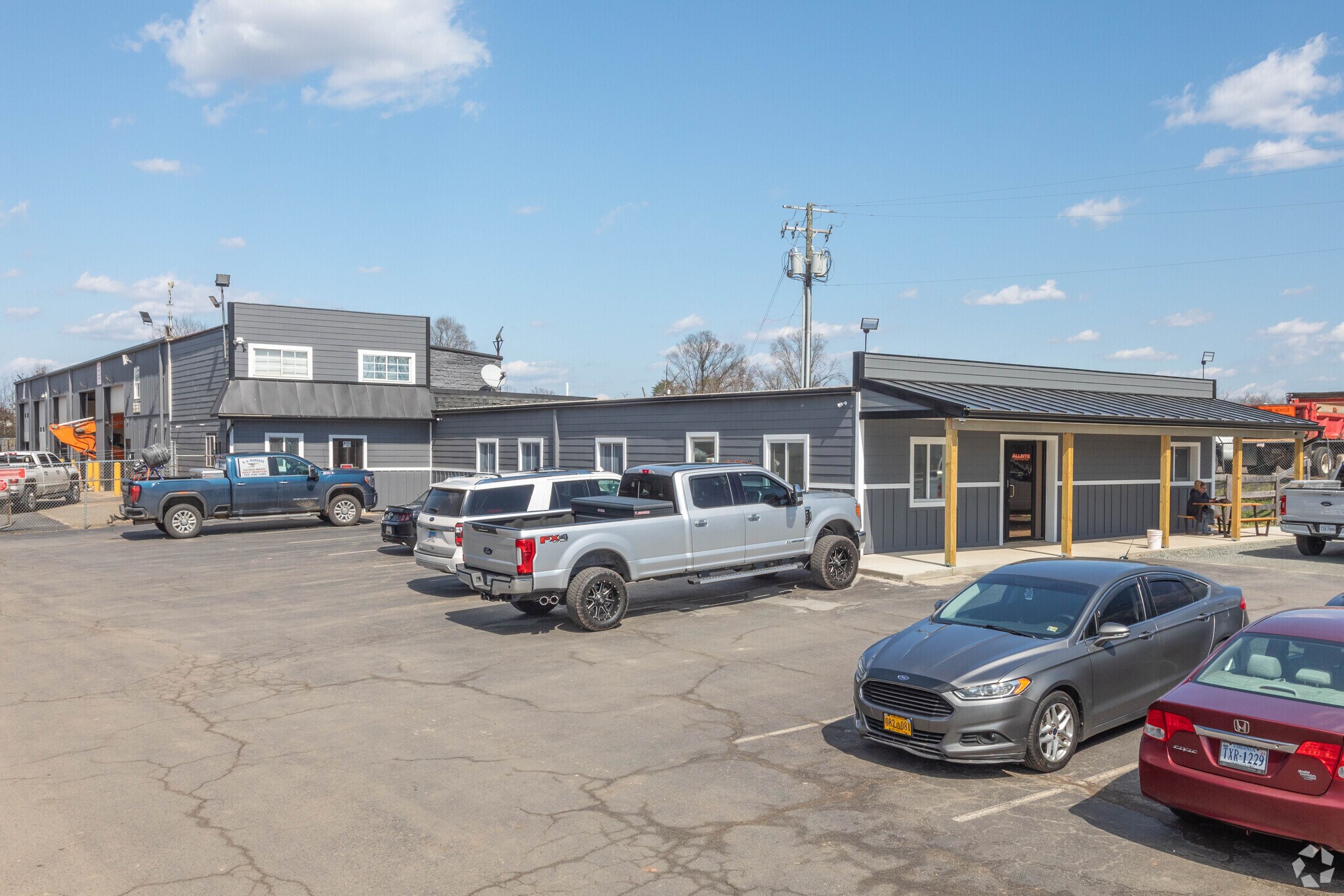 11124-11128 Industrial Rd, Manassas, VA for sale Building Photo- Image 1 of 1
