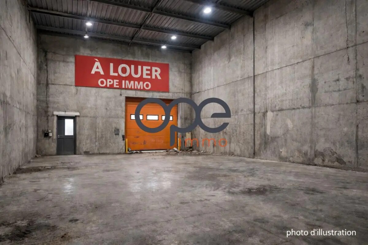 Light Industrial in Aubervilliers to rent Interior Photo- Image 1 of 2
